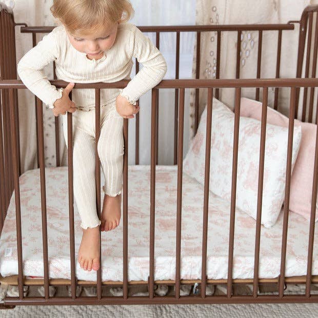 Petite Belle Toile Safra Sheet Set- Rose Pink: Porter Crib