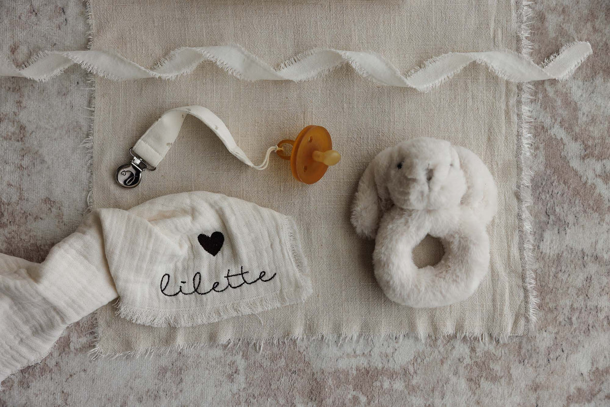 Lilette Bitsy Floral Pacifier Clip - Cream/Oat