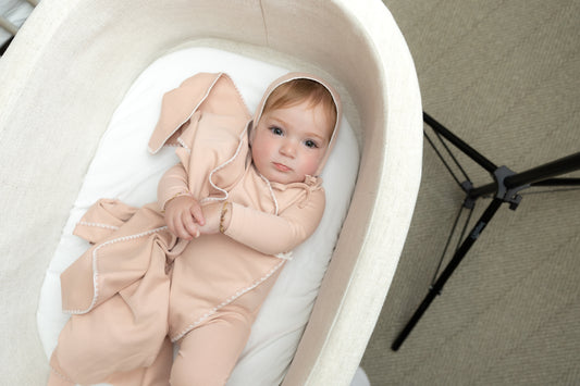 Bee & Dee Beau Bow Footie+Bonnet - Rose Dust