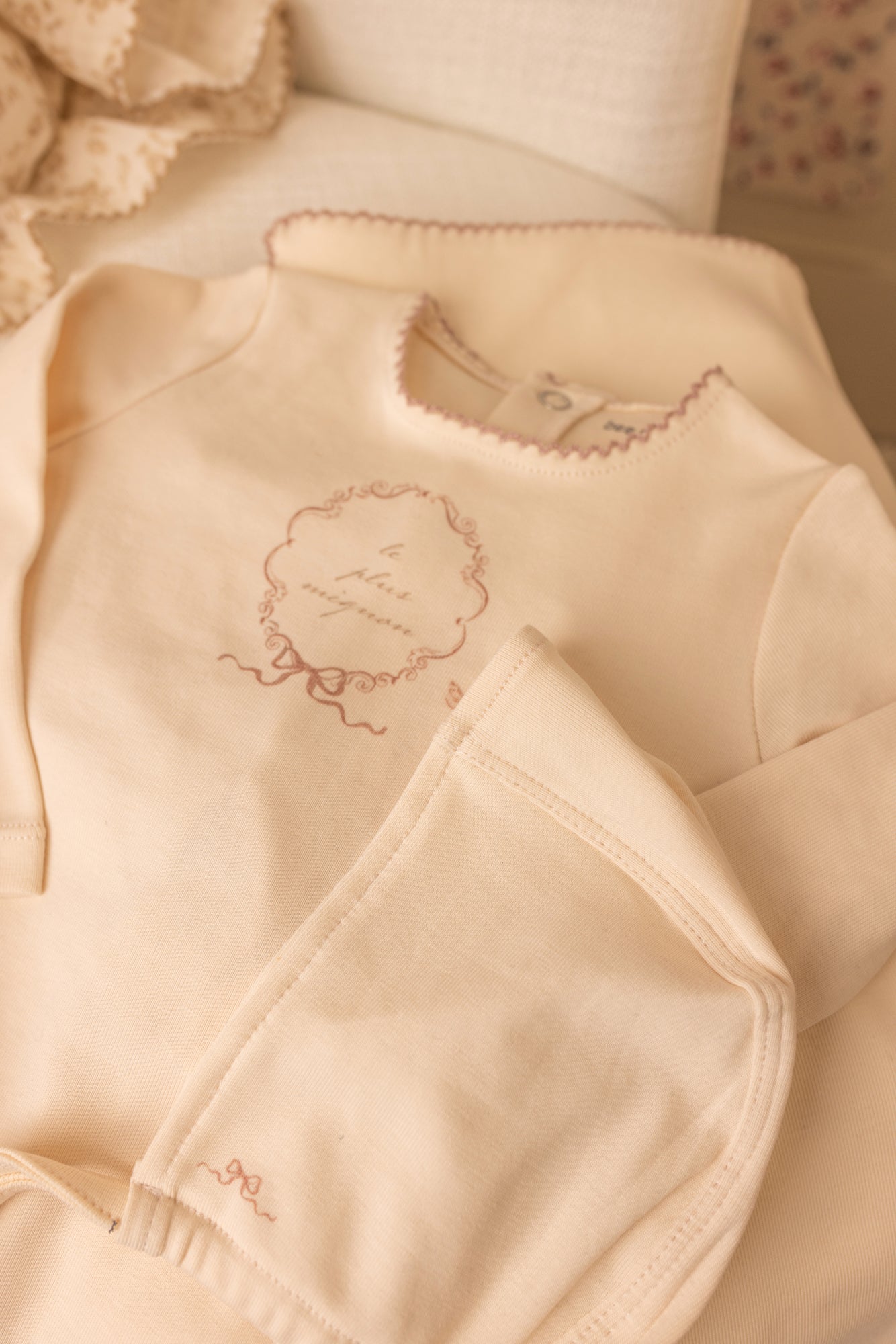 Bee & Dee Botanical Crest Layette Set- Cream Girls
