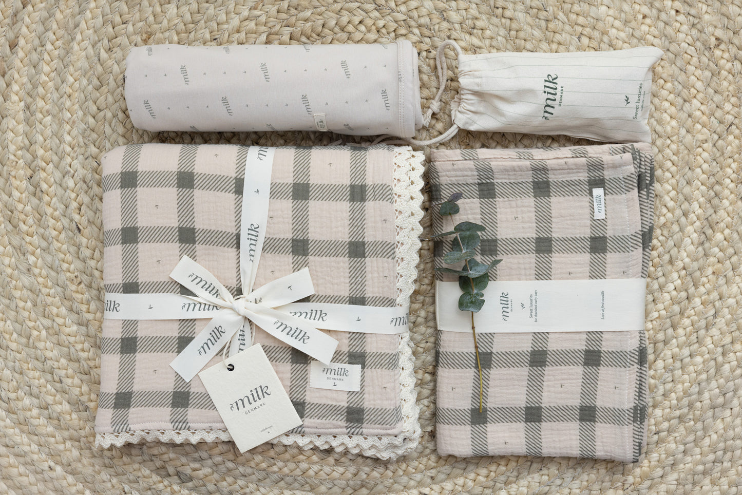 Milk Denmark Lace Edge Blanket - Grid