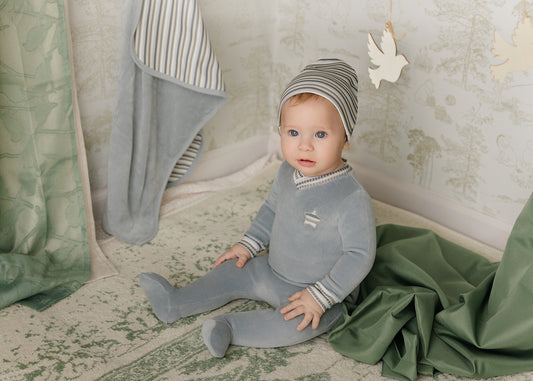 Mon Tresor Striped Star Footie & Hat Set- Ocean Blue
