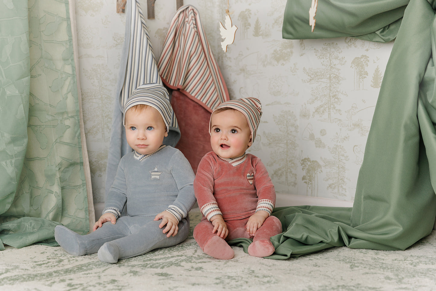 Mon Tresor Striped Star Footie & Hat Set- Ocean Blue
