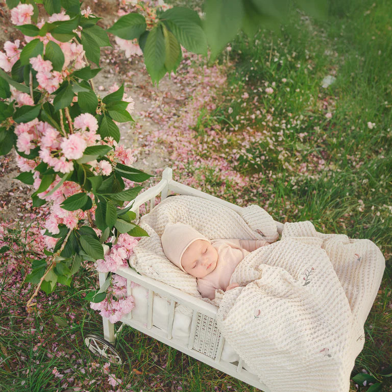 Peluche Floral Birds Embroidered Waffle Blanket - Pink