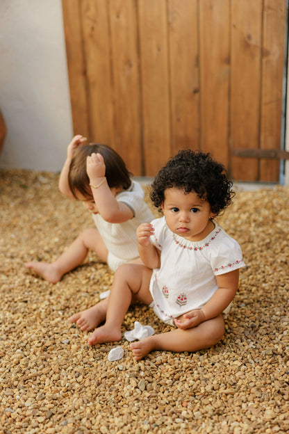 Looms  Embroidered Trim 2 Piece Set – Ivory