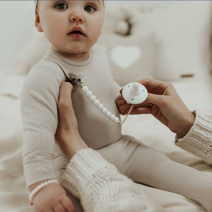 Bleu La La - Lulababe Pacifier Clip: Plum