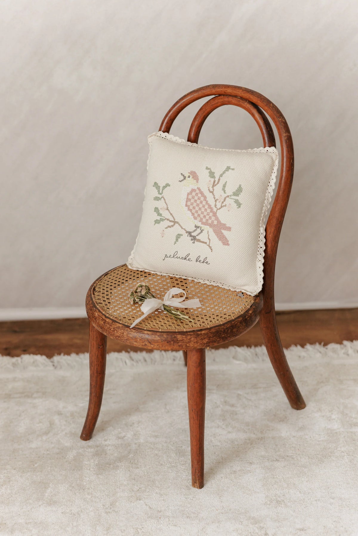 Peluche Cross Stitch Knit Pillow -Stone Rose