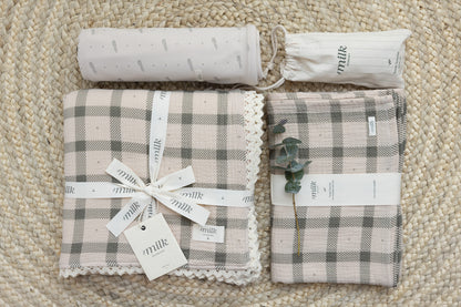 Milk Denmark Lace Edge Blanket - Grid